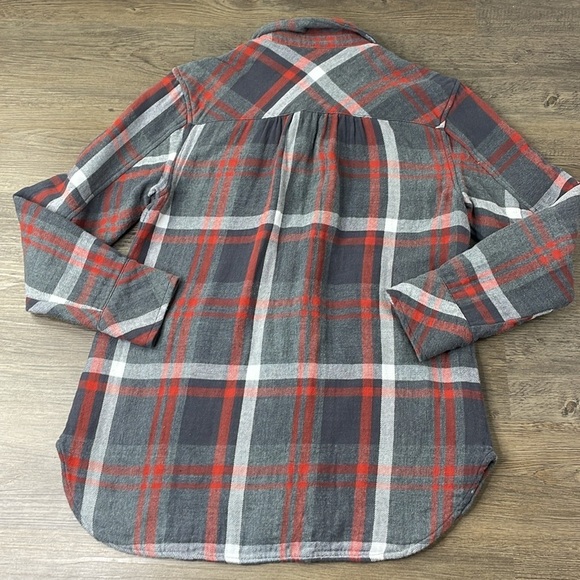 CAbi Women’s #4164 Plaid Tavern Shirt Ruffle Jacket in Gray Red White, sz SM - Picture 9 of 12